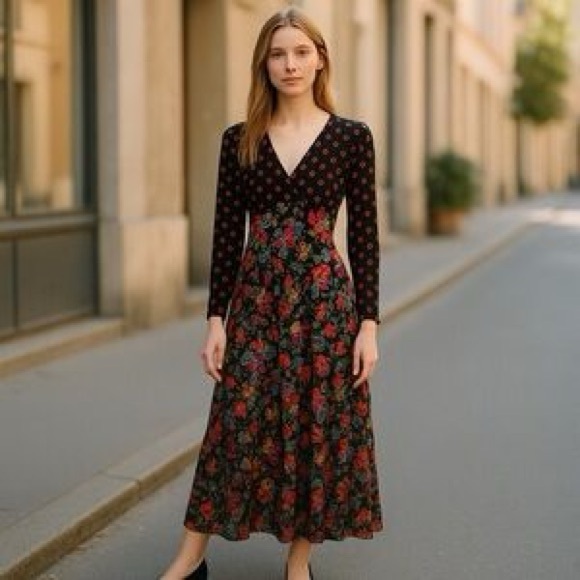 Boden Dresses & Skirts - BODEN Blouson Sleeve Maxi Tea Dress
Black, Carnation Garden, 4 PETITE